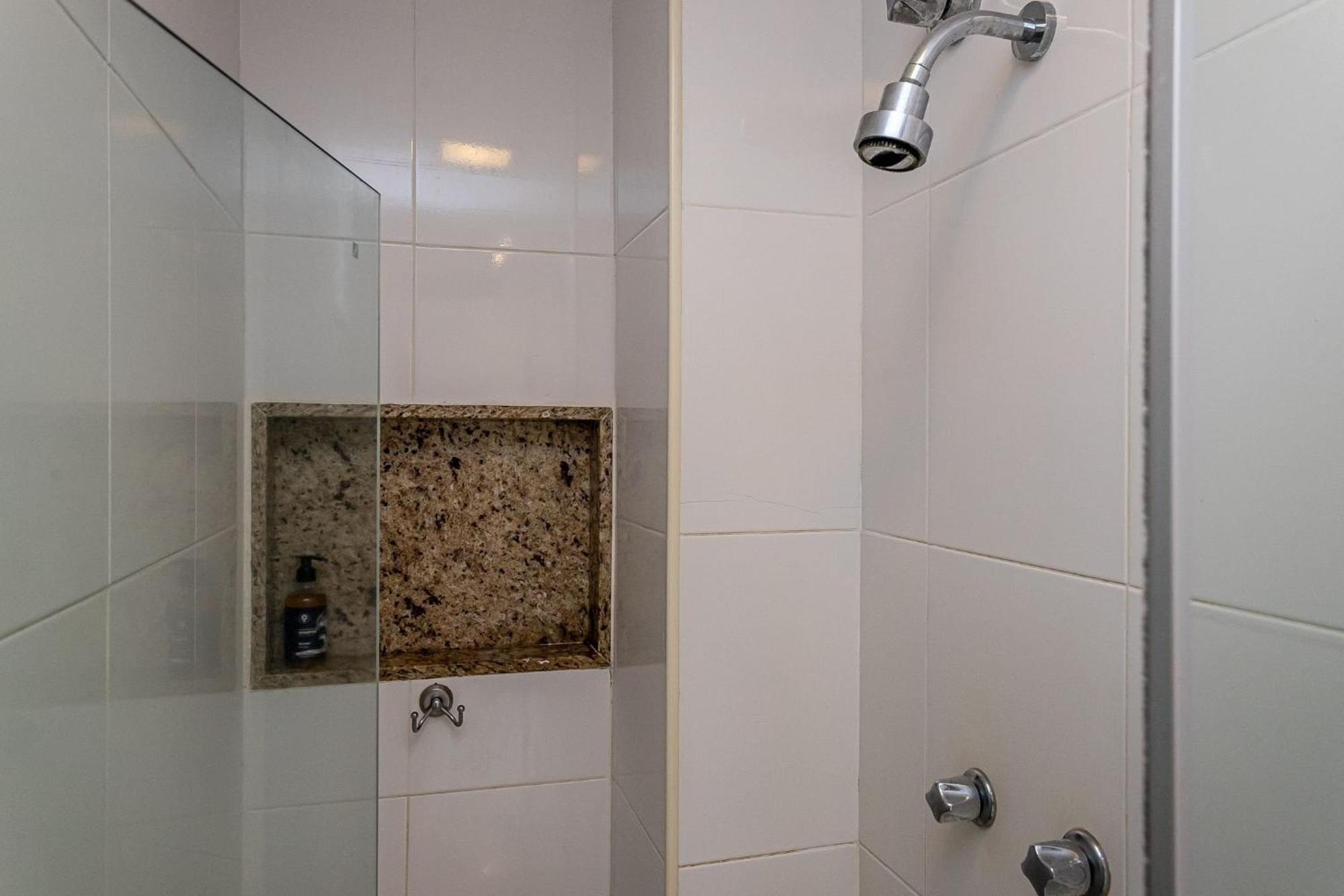 Apartamento 2qtos Em Copacabana A 200m Da | Du 187/802 Rio de Janeiro