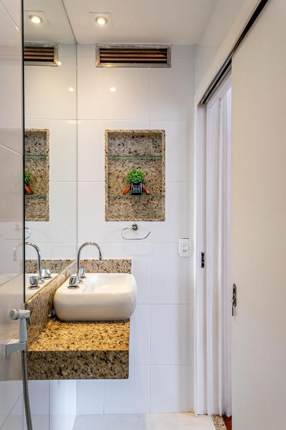 2qtos Em Copacabana A 200m Da | Du 187/802 Apartamento