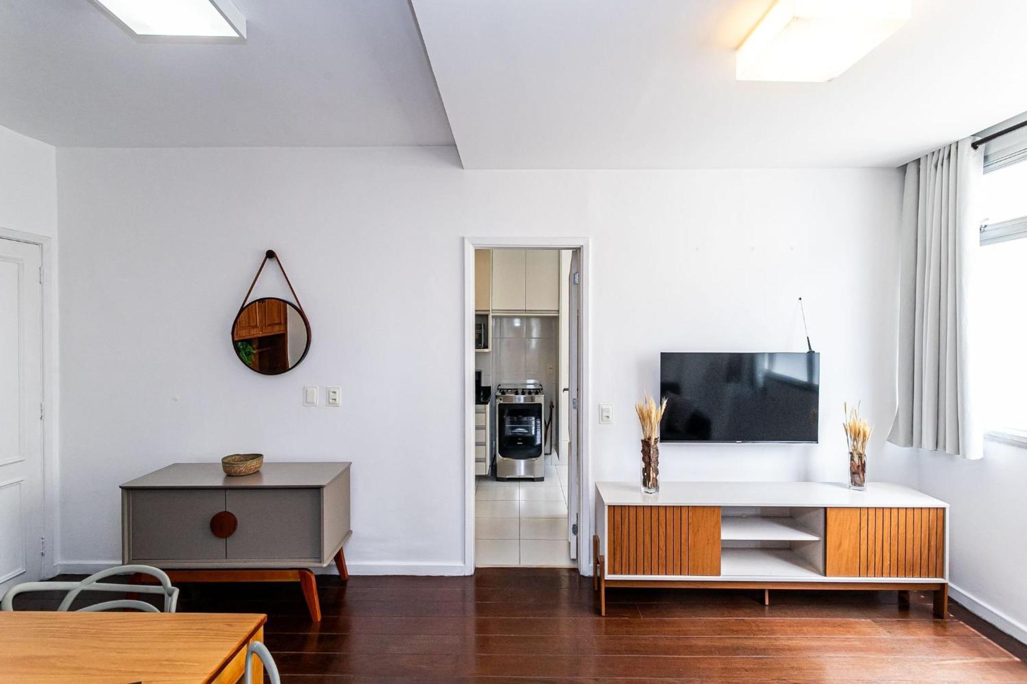Apartamento 2qtos Em Copacabana A 200m Da | Du 187/802 *